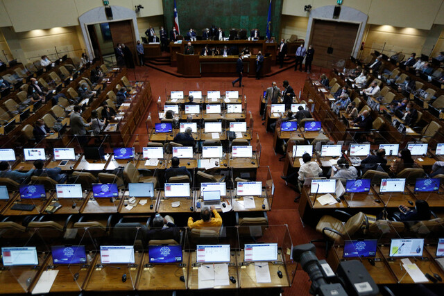 Diputados opositores piden eliminar voto secreto para elección de mesa directiva: «Resulta indispensable la transparencia»