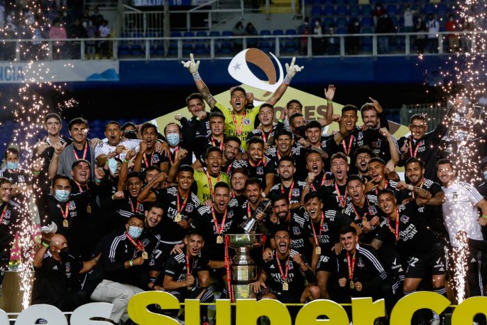 Colo Colo comenzó la temporada llevándose el título de la Supercopa tras derrotar a Universidad Católica