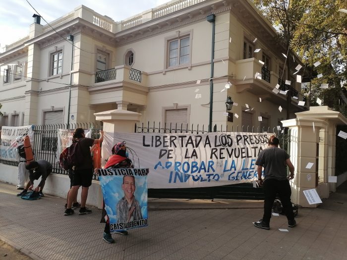 Se registraron manifestaciones alrededor de «La Moneda chica» por la amnistía de los presos del estallido
