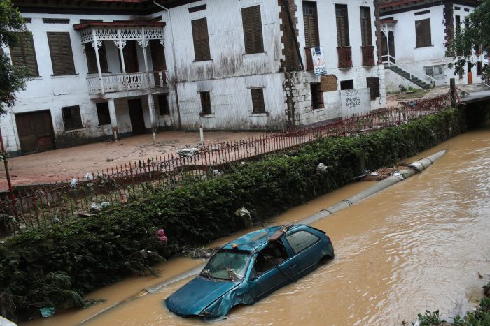 Fuertes lluvias dejan al menos 58 muertos en ciudad brasileña de Petrópolis