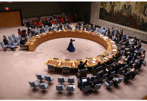 Enviado chino asegura que medidas de la ONU deberían ayudar a calmar situación en Ucrania