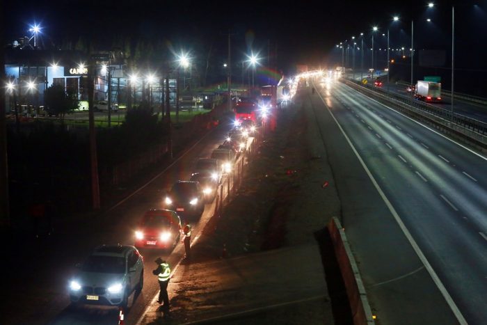 MOP anuncia medidas para este fin de semana ante masivo regreso de vehículos a la región Metropolitana: desde «peaje a luca» a 3×1 en carreteras