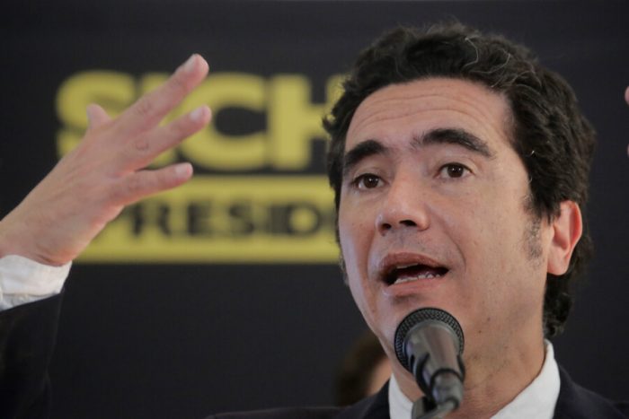 Exministro Briones cuestionó a los «terraplanistas de los retiros» de las AFP ante el aumento de la inflación