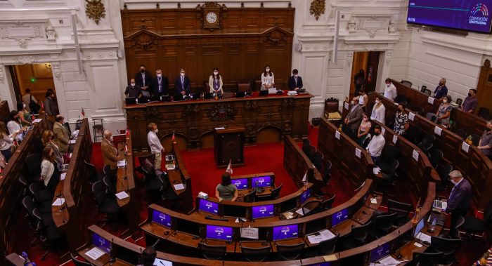 Asambleas Legislativas Regionales: el artículo rechazado en la Convención que generó un «round» entre el PC y el FA