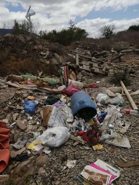 La basura en los ríos de Chile no disminuye pese la conciencia ambiental según estudio