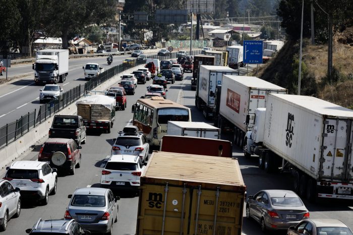 Fin del paro: camioneros anuncian que retirarán los vehículos desde el mediodía del lunes