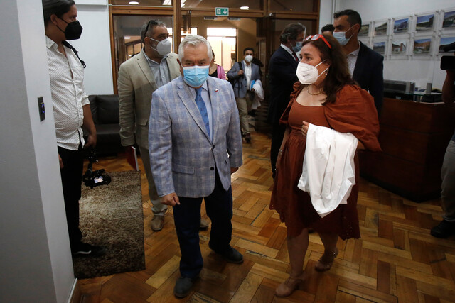 Reunión bilateral del Ministerio de Salud: futura titular Begoña Yarza se reunió con ministro Paris