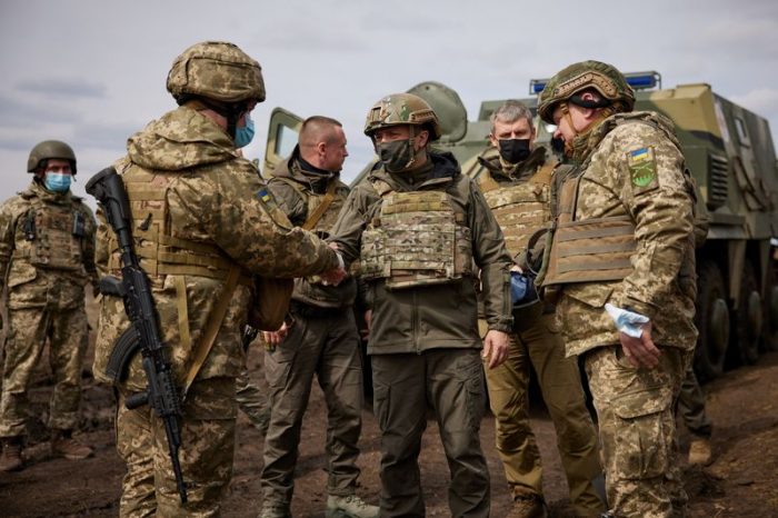 Avión del Ejército ucraniano cayó en las cercanías de Kiev: hay cinco fallecidos