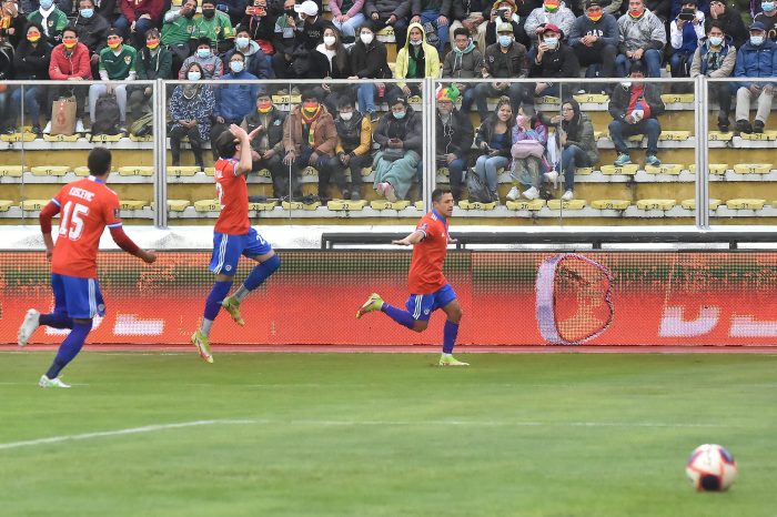 Chile sigue con el sueño mundialista: venció a Bolivia en La Paz