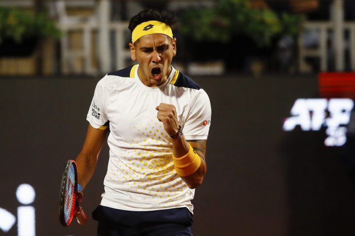 Alejandro Tabilo consiguió la primera victoria de un chileno en el ATP 250 de Santiago 2022 en una notable presentación