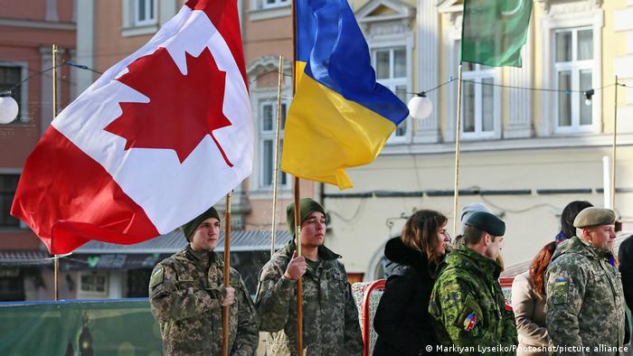 Canadá retira parte de su personal militar de Ucrania