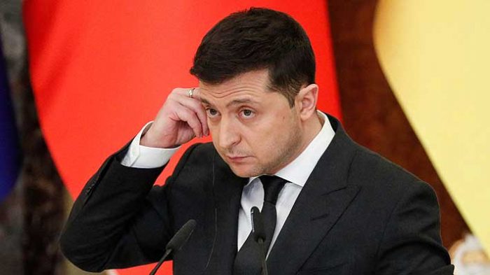 Mercenarios rusos operan desde enero en Kiev para asesinar al Presidente Volodimir Zelenski, según diario británico