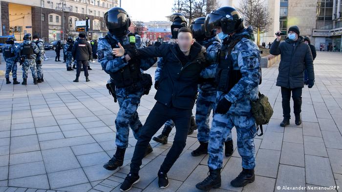 ONU: 6.400 manifestantes antiguerra han sido detenidos en Rusia tras el inicio de la guerra