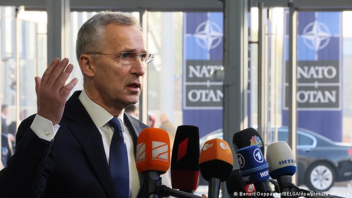 OTAN asegura que Rusia no ha retirado sus tropas sino que las ha reposicionado