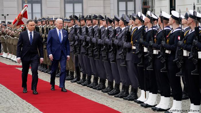 Estados Unidos reitera en Polonia su compromiso «sagrado» con la OTAN