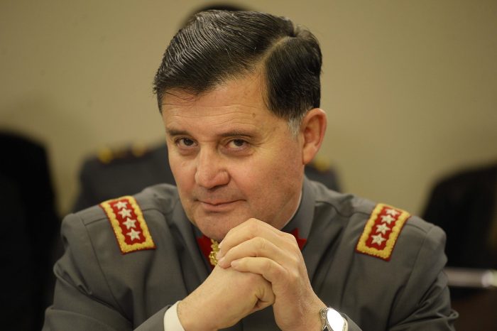 Fraude del Ejército: ministra Rutherford cita a declarar en calidad de inculpado a actual comandante en jefe Ricardo Martínez