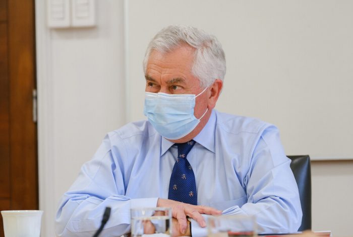 Ministro Paris descarta terminar con el «Plan Paso a Paso”: “No estamos pensando en suprimirlo”