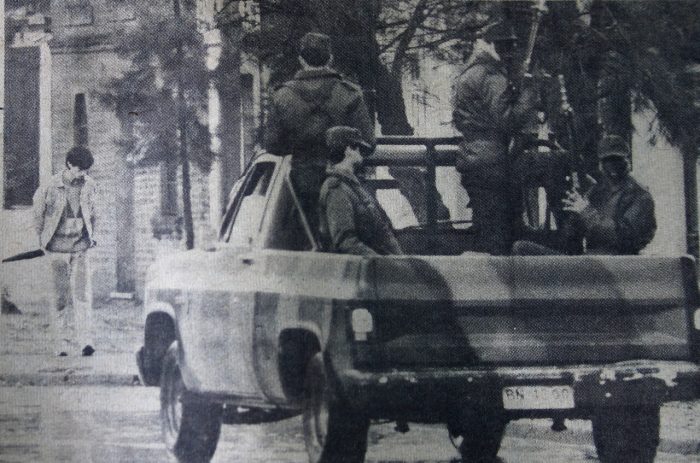 Caso Quemados: elevan penas de cárcel a 10 militares por quemar a dos jóvenes en la dictadura de Pinochet