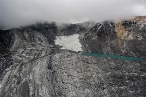 Gobierno anuncia la creación de un parque nacional para proteger 368 glaciares centrales
