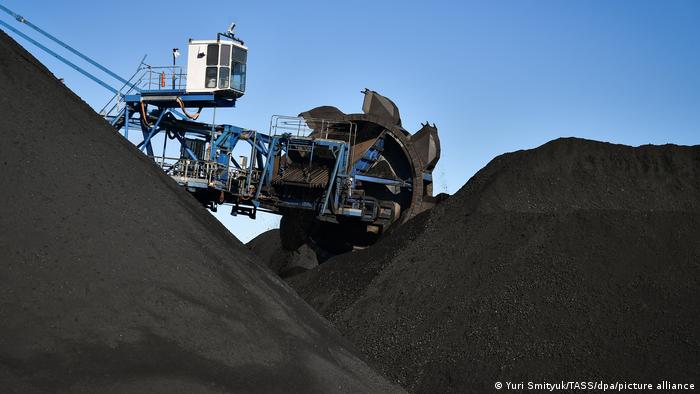 La Unión Europea aprobó un embargo contra el carbón ruso, armas de fuegos y vetó exportaciones de alta tecnología