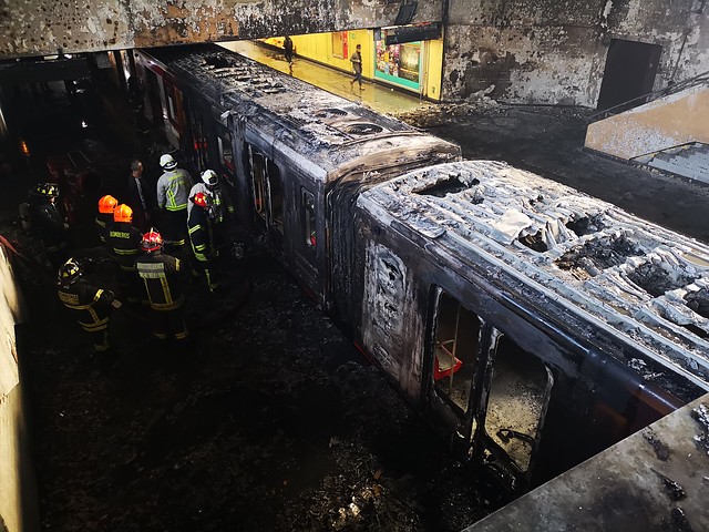 Rebajan condena a imputado por incendio en estación San Pablo del Metro de Santiago, por «errónea aplicación del derecho»