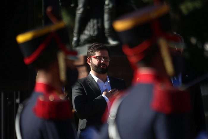 Con homenajes ante el monumento de San Martín Presidente Gabriel Boric da sus primeros pasos oficiales en Argentina