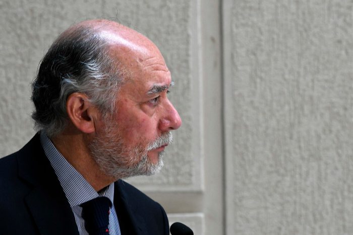 Senador Flores anuncia que votará a favor del quinto retiro y el PS compromete su apoyo al Gobierno