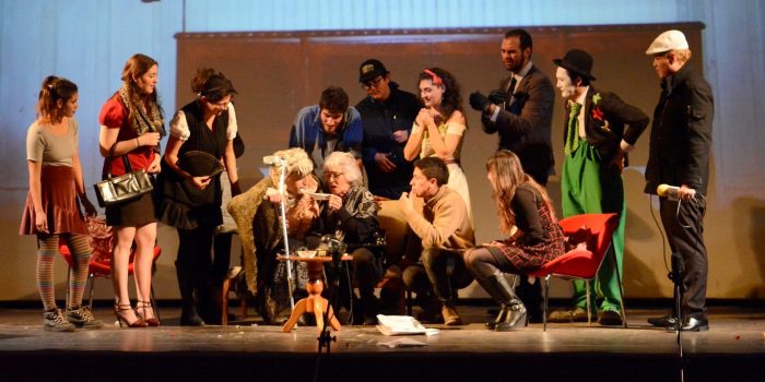 Obra de teatro “La carroza” en Teatro Lord Cochrane