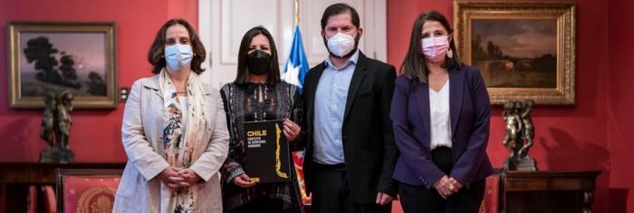 Amnistía Internacional asegura que Presidente Gabriel Boric tiene la oportunidad de resarcir «legado sombrío» de Sebastián Piñera en materia de DD.HH.