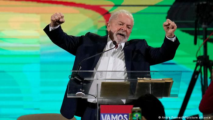 Lula lanza su candidatura a la presidencia para «reconstruir» Brasil