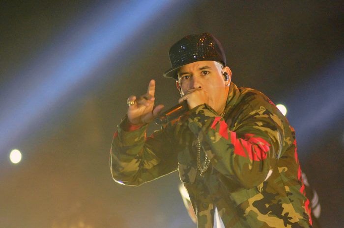 Concierto de Daddy Yankee: Sernac oficia a Tenpo por problemas en preventa de entradas