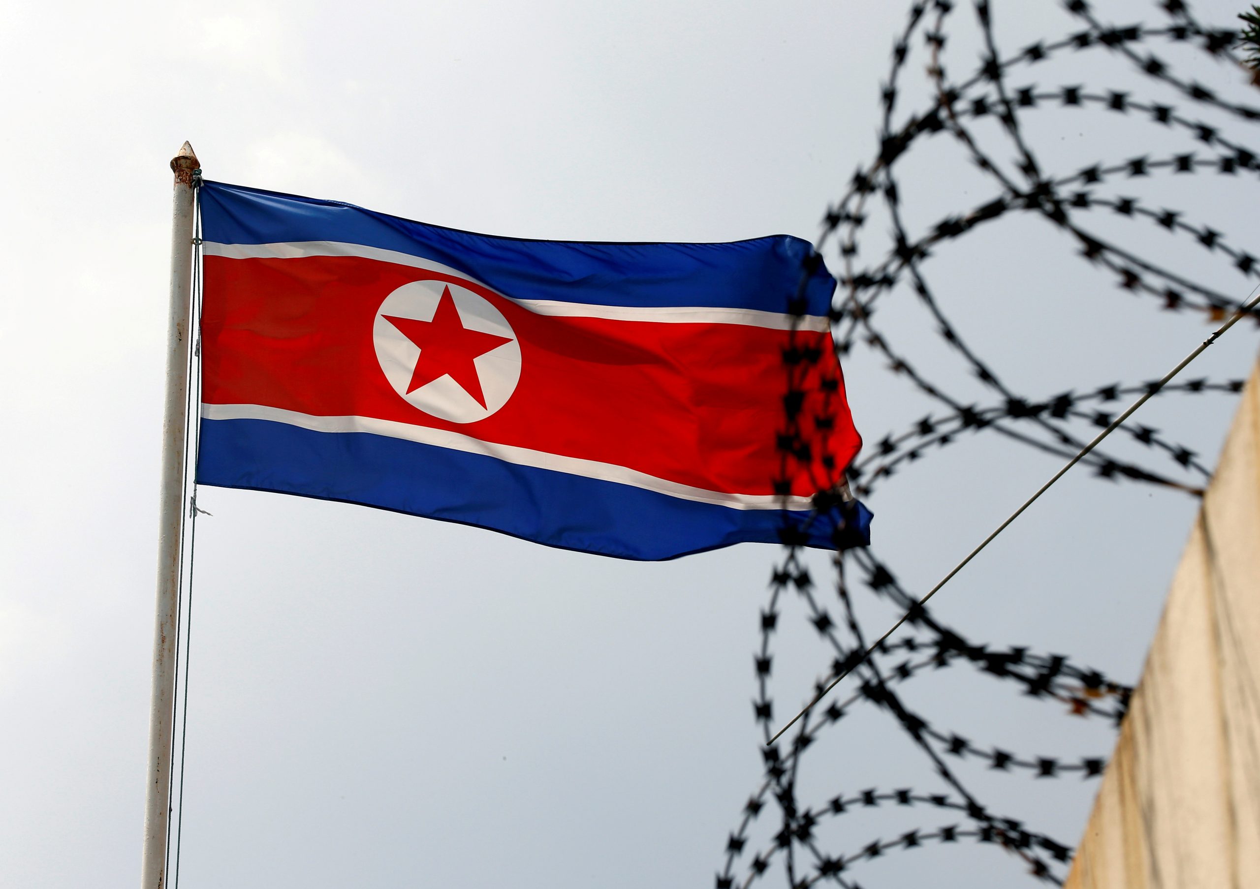Corea del Norte lanza misiles balísticos al mar de Japón