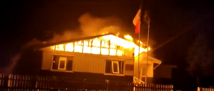 Incendio consumió retén Pampa Guanaco en región de Magallanes