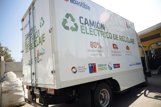 Renca contará con primer camión eléctrico dedicado 100% al reciclaje en Chile
