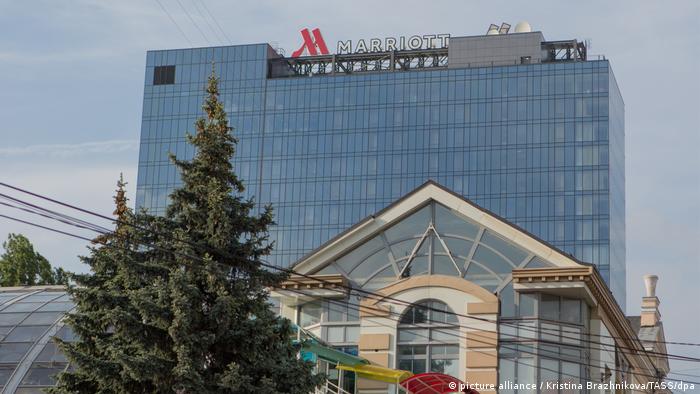 Cadena de hoteles Marriott suspende todas sus operaciones en Rusia