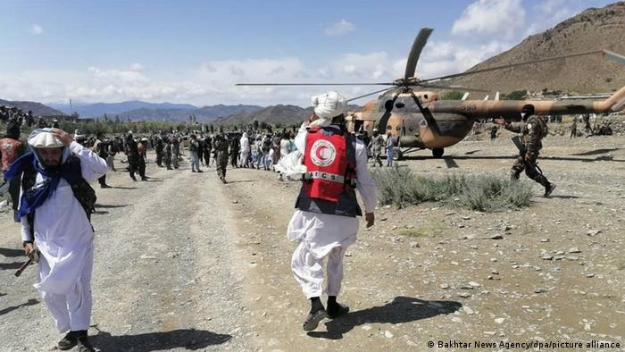 Terremoto en Afganistán: más de 900 muertos y 600 heridos
