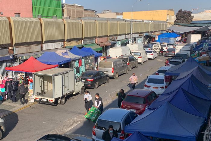 Alcalde de Maipú busca limitar el comercio ambulante de la comuna: anunció una ordenanza municipal