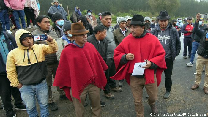 Jueza deja en libertad condicional al líder de protesta indígena en Ecuador