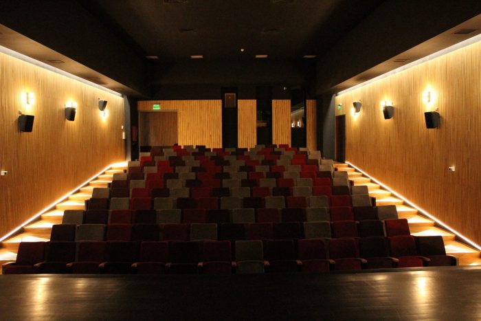 Histórico Cine Club de la Universidad Austral prepara su reapertura con una nueva sala