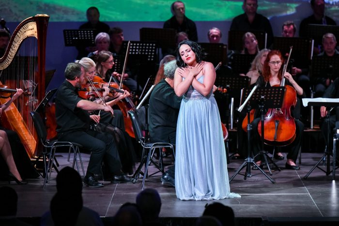 Fundación Ibáñez Atkinson realiza inéditas audiciones para cantantes líricos chilenos en Europa