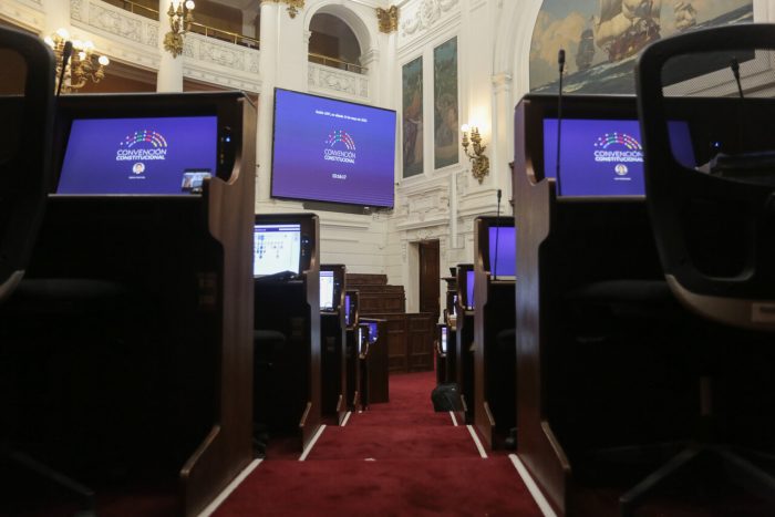Comisión de Normas Transitorias de la CC despacha al Pleno quórum de 4/7 para reformas a nueva Constitución que pretenda impulsar actual Congreso