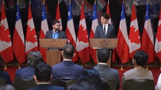 La lúcida conversación políglota del Presidente Boric con el Mandatario canadiense Justin Trudeau en el marco de la reunión bilateral entre ambos jefes de Estado