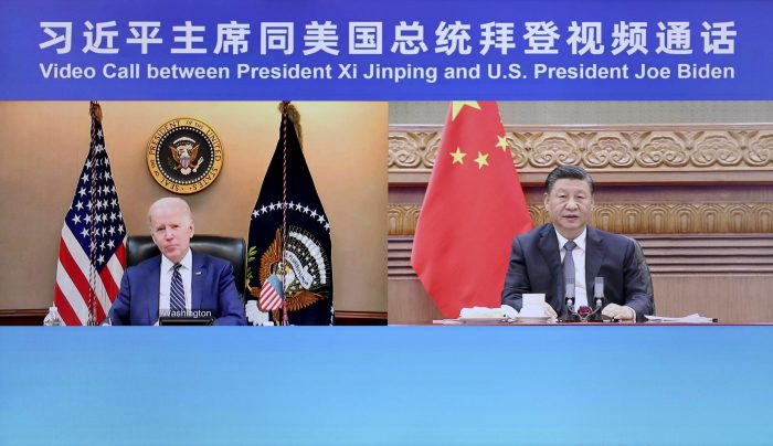 Xi mantiene conversación telefónica con Biden