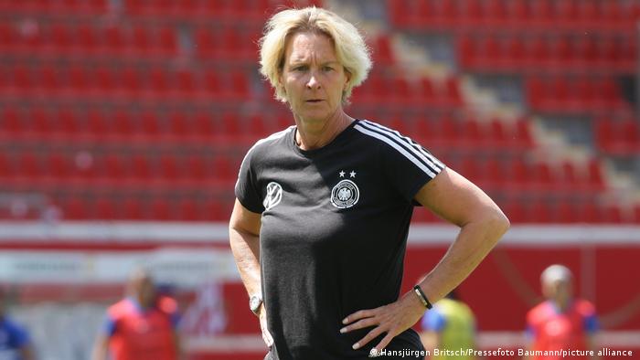 Eurocopa Femenina 2022: ¿por qué hay tan pocas mujeres entrenadoras?
