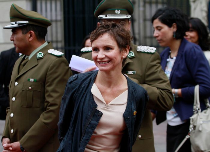 Carolina Tohá llama a aprobar quórum 4/7, pero califica de «vergonzoso que se haga esta concesión en los últimos 15 minutos»