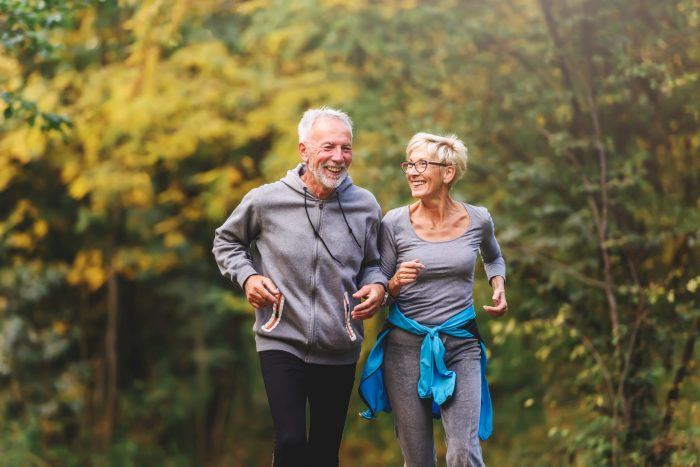 Los beneficios que tiene la actividad física en adultos mayores