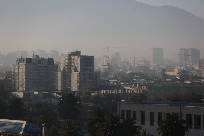 Delegación Presidencial decreta nueva alerta ambiental en la RM para este miércoles: revise las restricciones