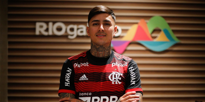 Legión chilena en Brasil: Erick Pulgar es presentado como nuevo refuerzo del Flamengo