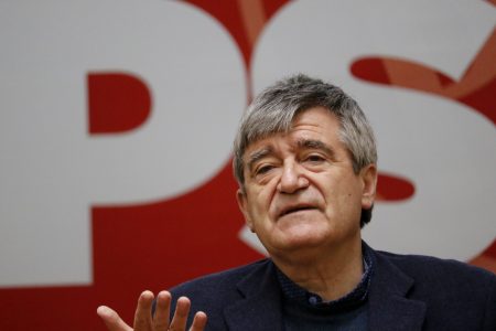 Camilo Escalona: una vida entre el exilio, el PS y la democracia