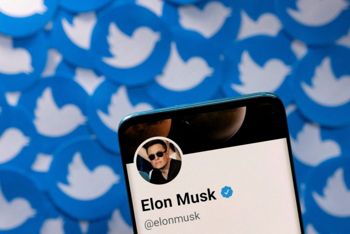 Twitter se desploma tras la cancelación de la oferta de Elon Musk